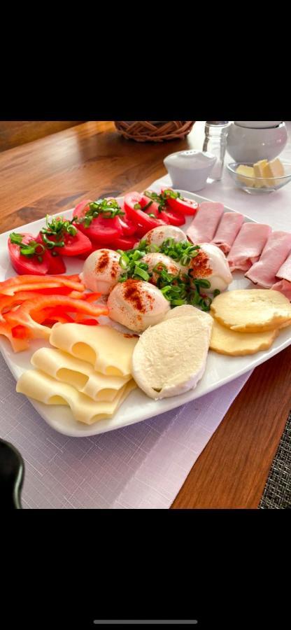 Pensjonat Koliber Sobków Exteriör bild